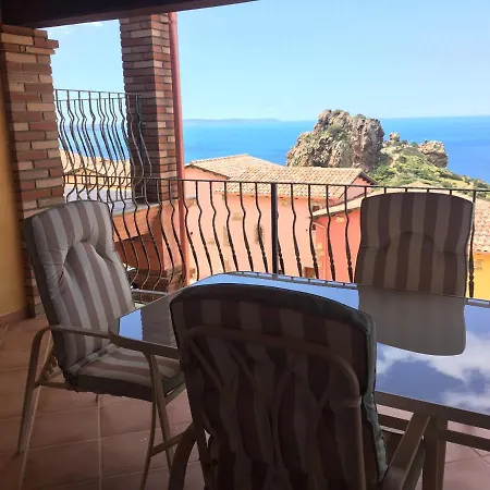Апартаменты A Window On The Sea